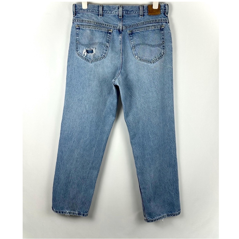 Vintage Lee High Rise Blue Jeans in a Light Blue Stone Wash • Ankle Cut • 36X30